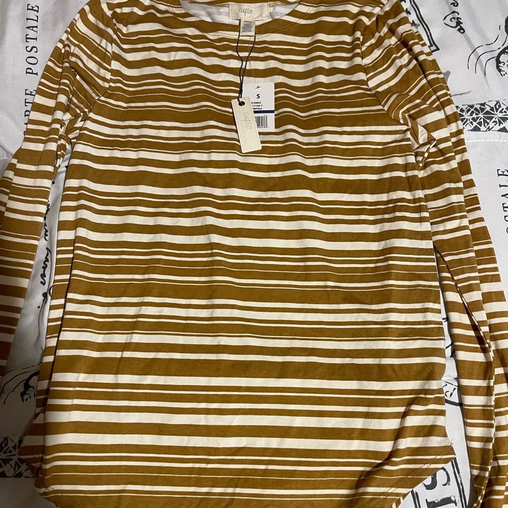 Mustard Yellow & Crème Top